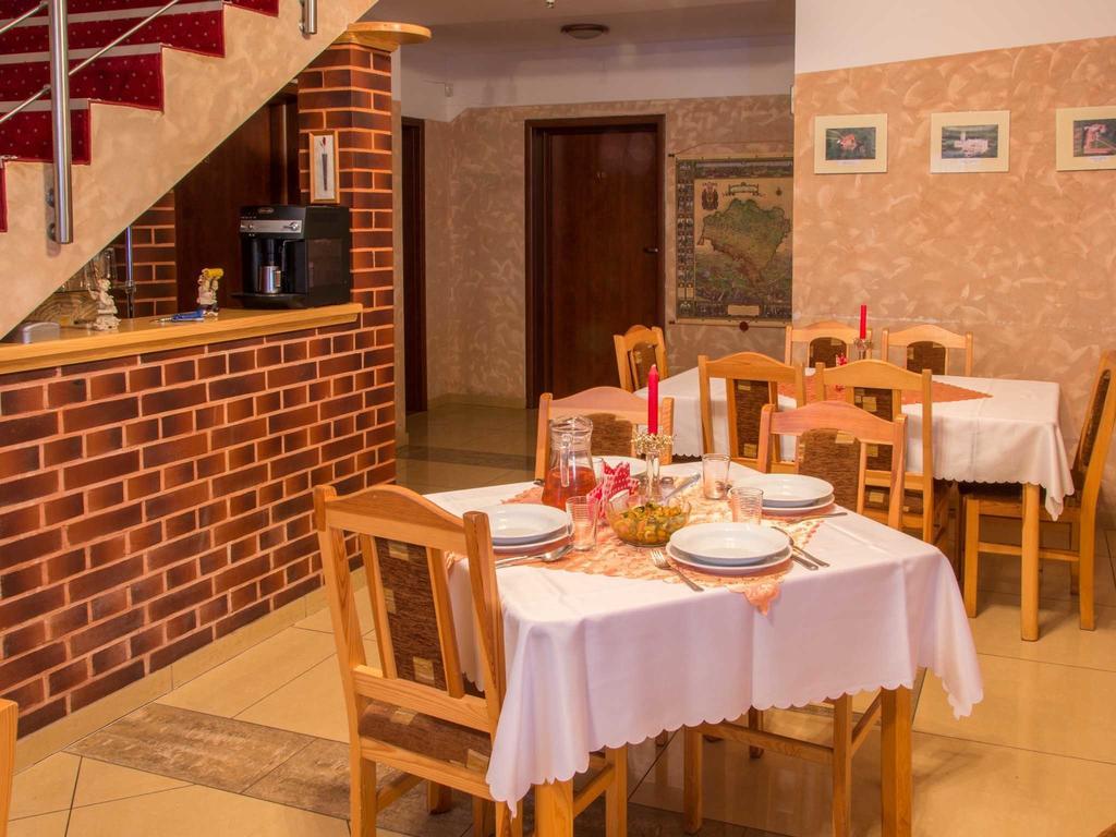 Bed and Breakfast Marzenie à Przesieka Extérieur photo