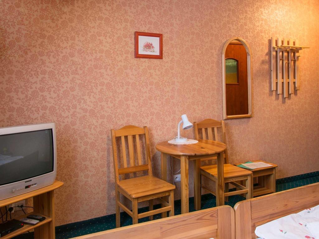 Bed and Breakfast Marzenie à Przesieka Chambre photo